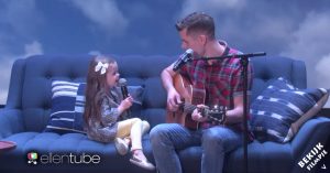Vader en 4-jarige dochter braken door op het internet. Nu zingen ze voor het eerst live bij populaire tv-show!