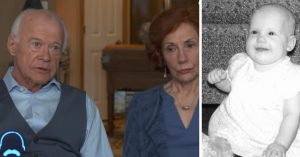 In 1959 werd zij als tiener gedwongen om haar relatie te verbreken en haar baby af te staan