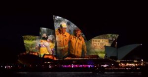 Mooi eerbetoon aan alle brandweerlieden die in Australië hun hart en ziel geven