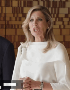 VIDEO: Máxima doet het ‘Trump-mondje’ na tijdens fotomoment..