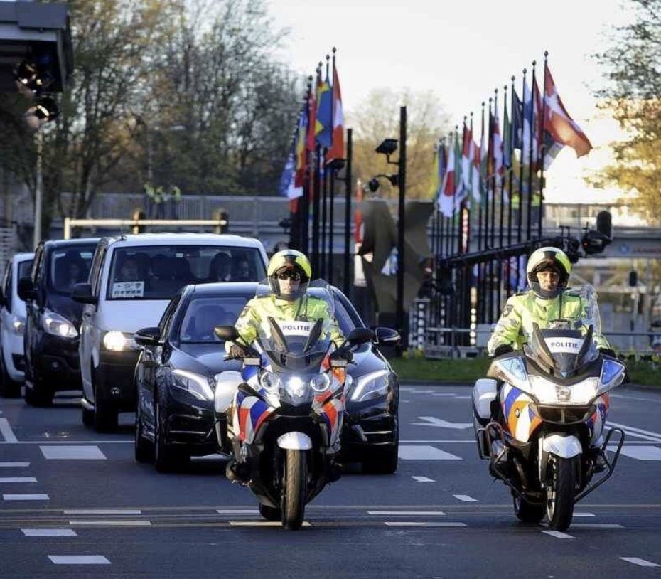 Navo Top Duurste Vergadering Ooit Dit Kost Het Per Minuut