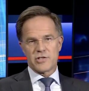 VIDEO: Mark Rutte haalt keihard uit naar Rusland: ‘Komt niets nuttigs uit zijn mond’