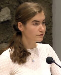 Lidewij de Vos (FVD-voorzitter) rekent vakkundig af met Timmermans