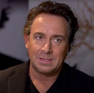 Schokkende WhatsApp-berichten van Marco Borsato aan minderjarig meisje (15) voorgelezen in rechtszaal