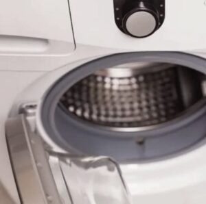 Wasmachine deurtje open of dicht na gebruik: Dit is het antwoord!